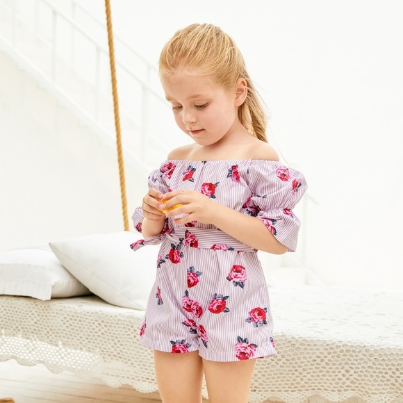 NWT🎉 Stripped Floral Print Bow Romper - Picture 5 of 9